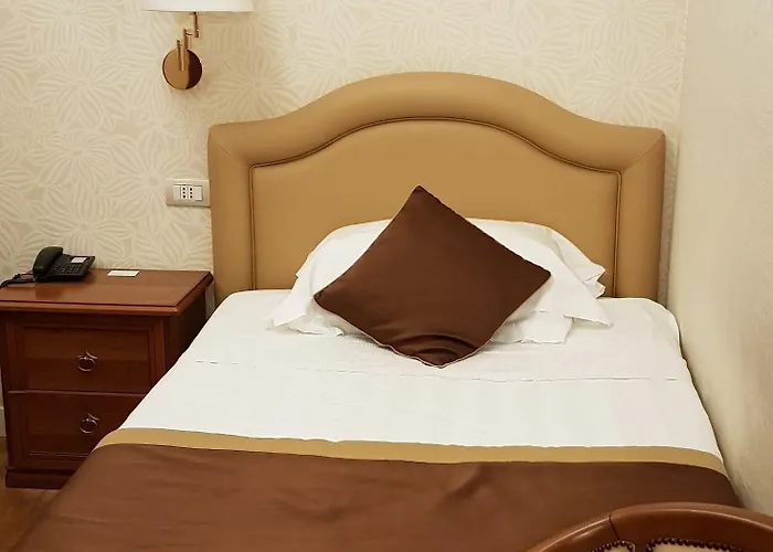 迪斯帕格纳广场酒店 罗马