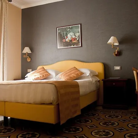 Hotel Piazza Di Spagna Řím