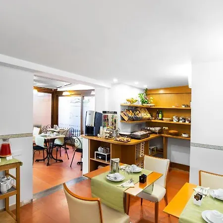 Hotel Piazza Di Spagna Řím