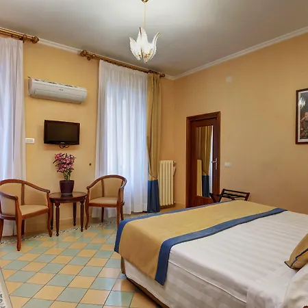 Szálloda Piazza Di Spagna 3*