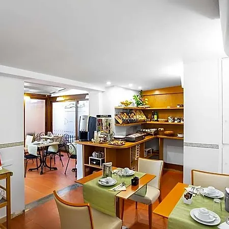 Piazza Di Spagna Hotel