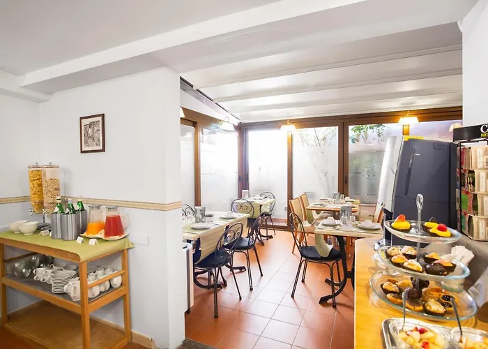 Piazza Di Spagna 3* Rome