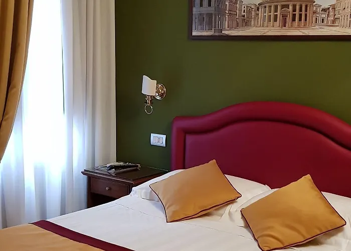 Piazza Di Spagna Rome