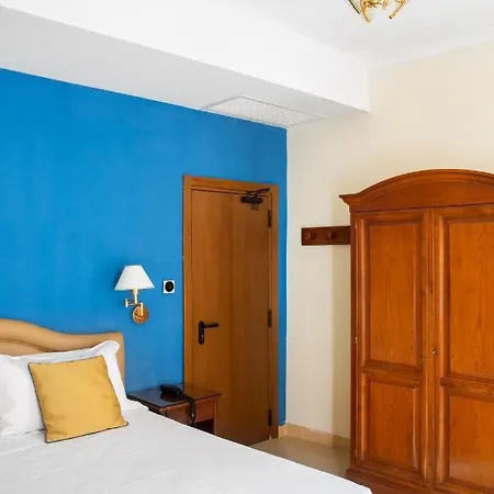 מלון Piazza Di Spagna 3*