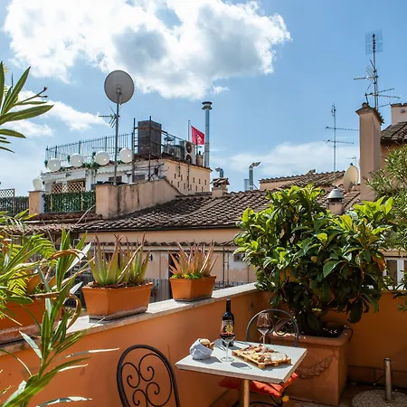 מלון Piazza Di Spagna 3*
