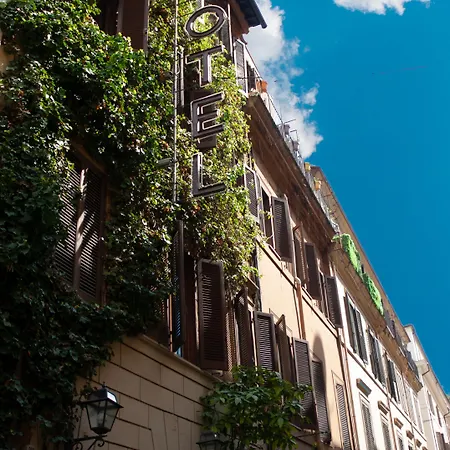 Piazza Di Spagna 3*
